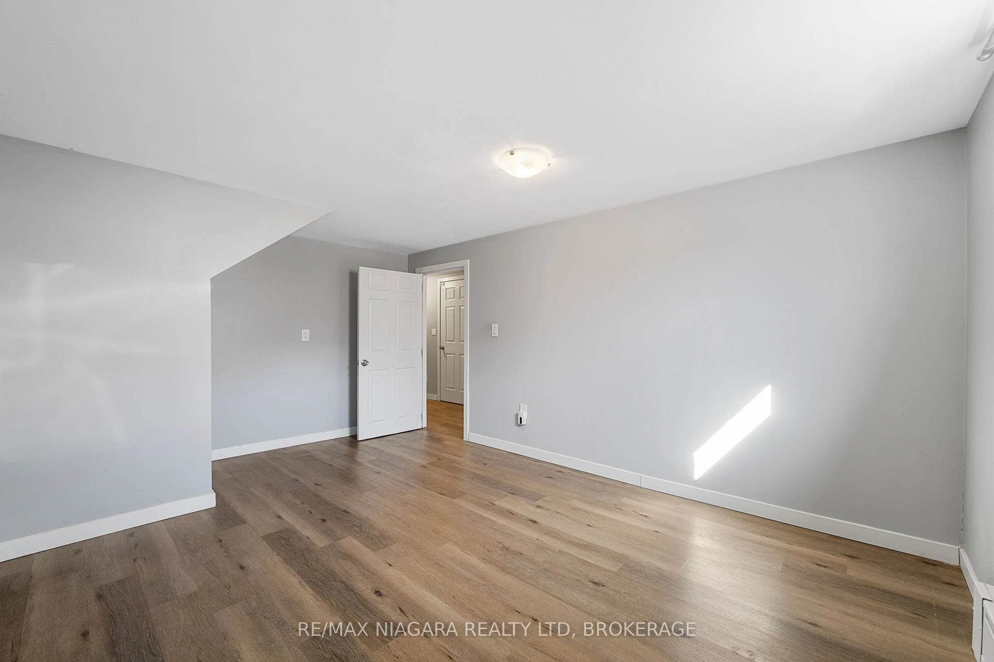 34 St George Street BASEMENT, St. Catharines, ON L2M 5P3