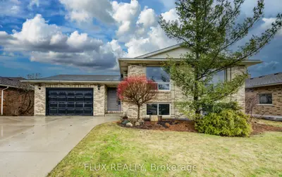 Detached in Wilmot