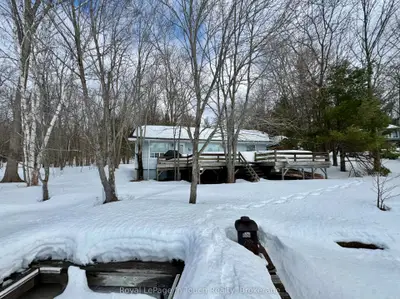530 Hungry Bay Road, Georgian Bay, On L0k 1s0