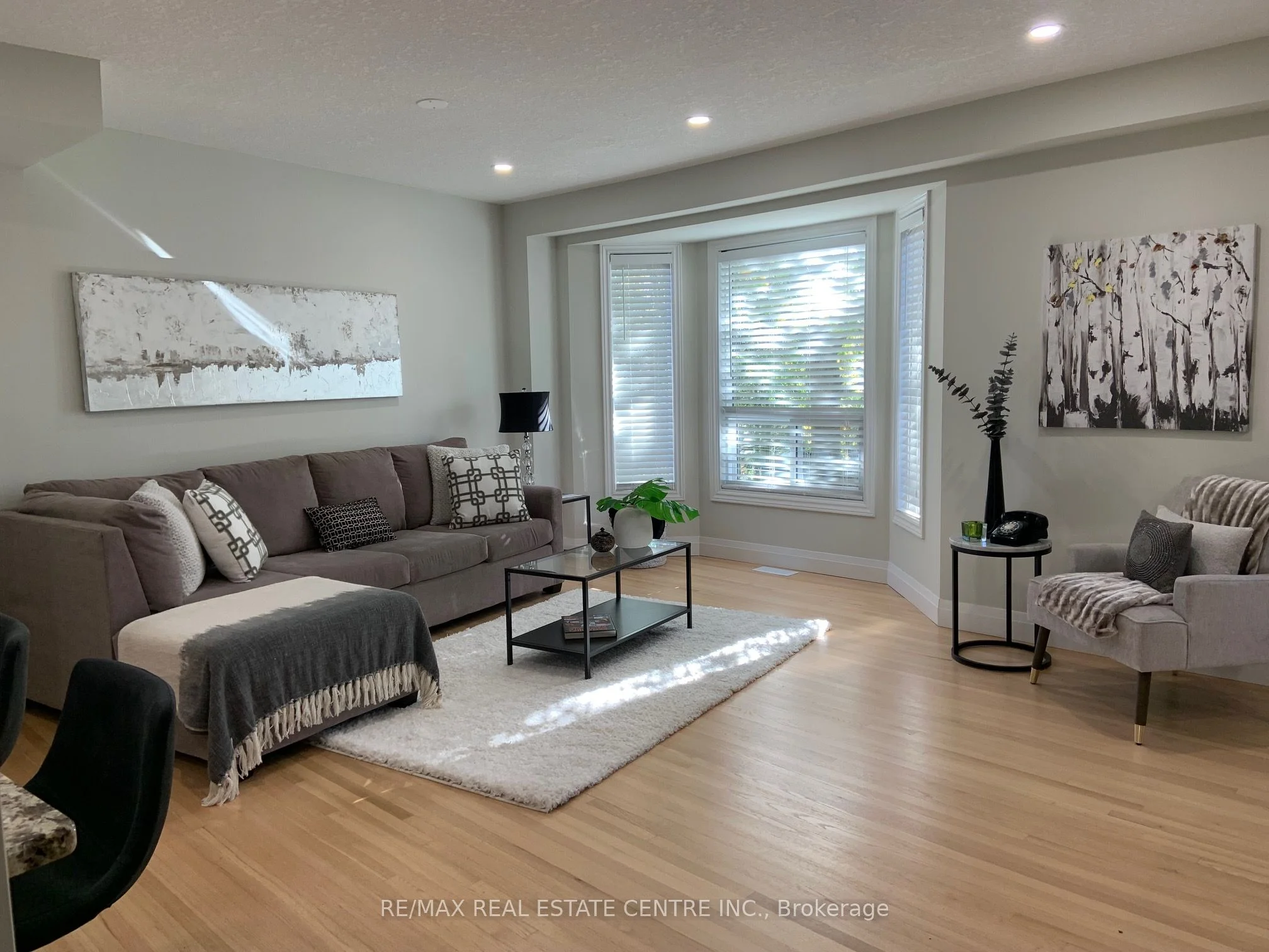 Att/Row/Townhouse in Waterloo