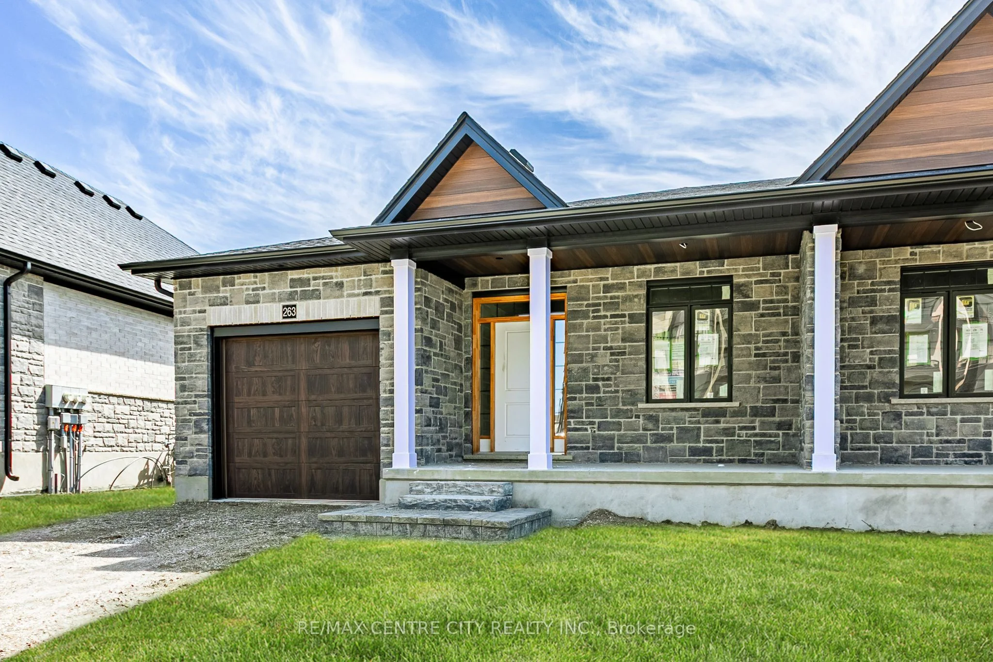 263 South Carriage Road, London North, ON N6H 0B5