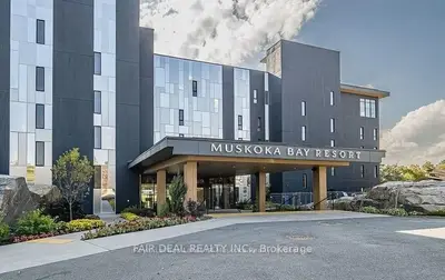 Condo Apartment in Gravenhurst
