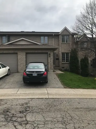 Common Element Condo in London North