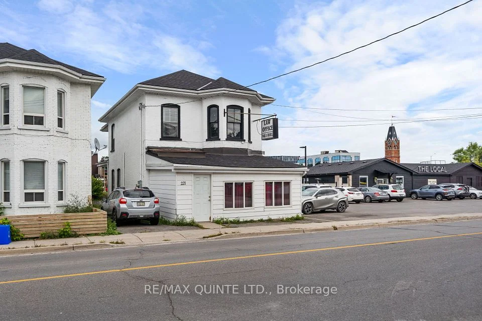 221 Coleman Street, Belleville, ON K8P 3H8