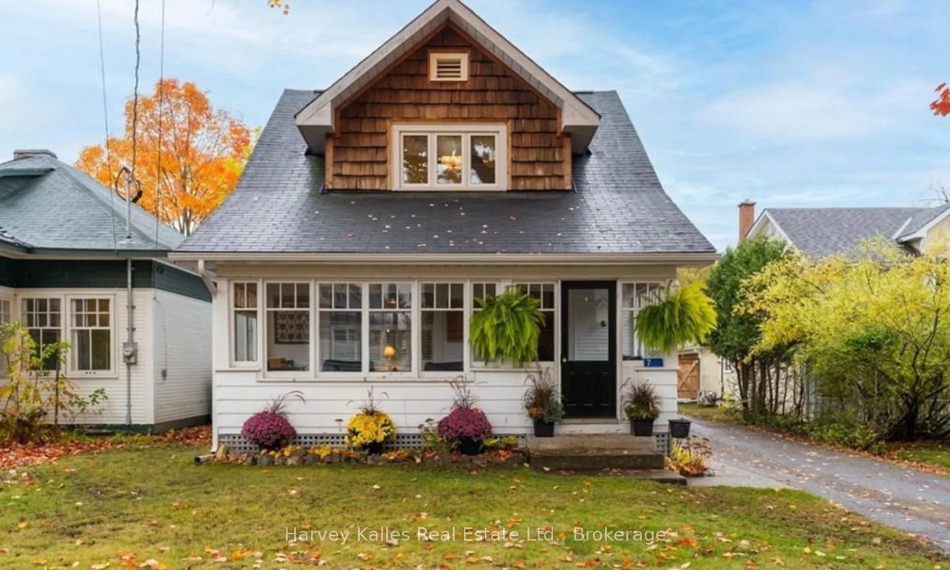 7 Bailey Street, Muskoka Lakes, On P0b 1j0