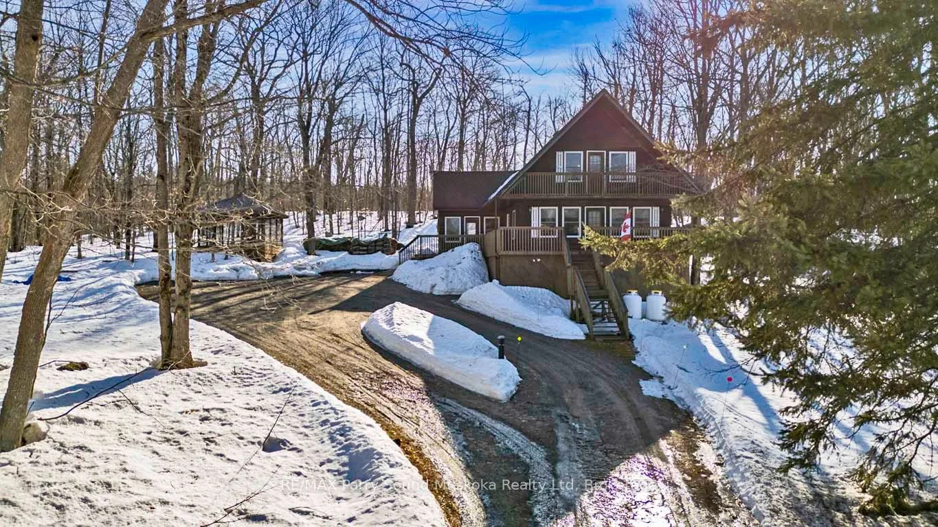 Detached in Whitestone