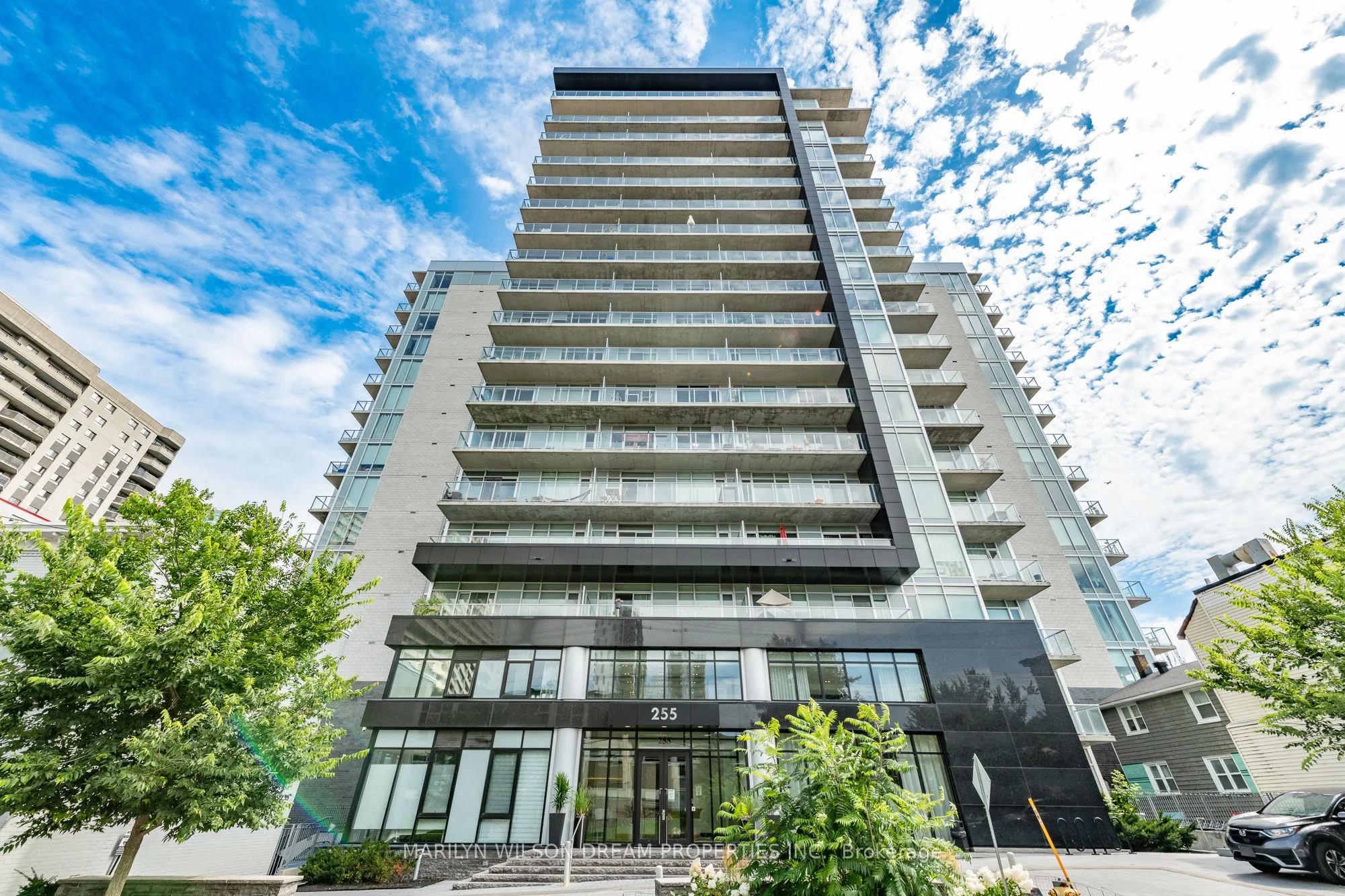 255 BAY Street 1205, Ottawa Centre, ON K1R 0C5