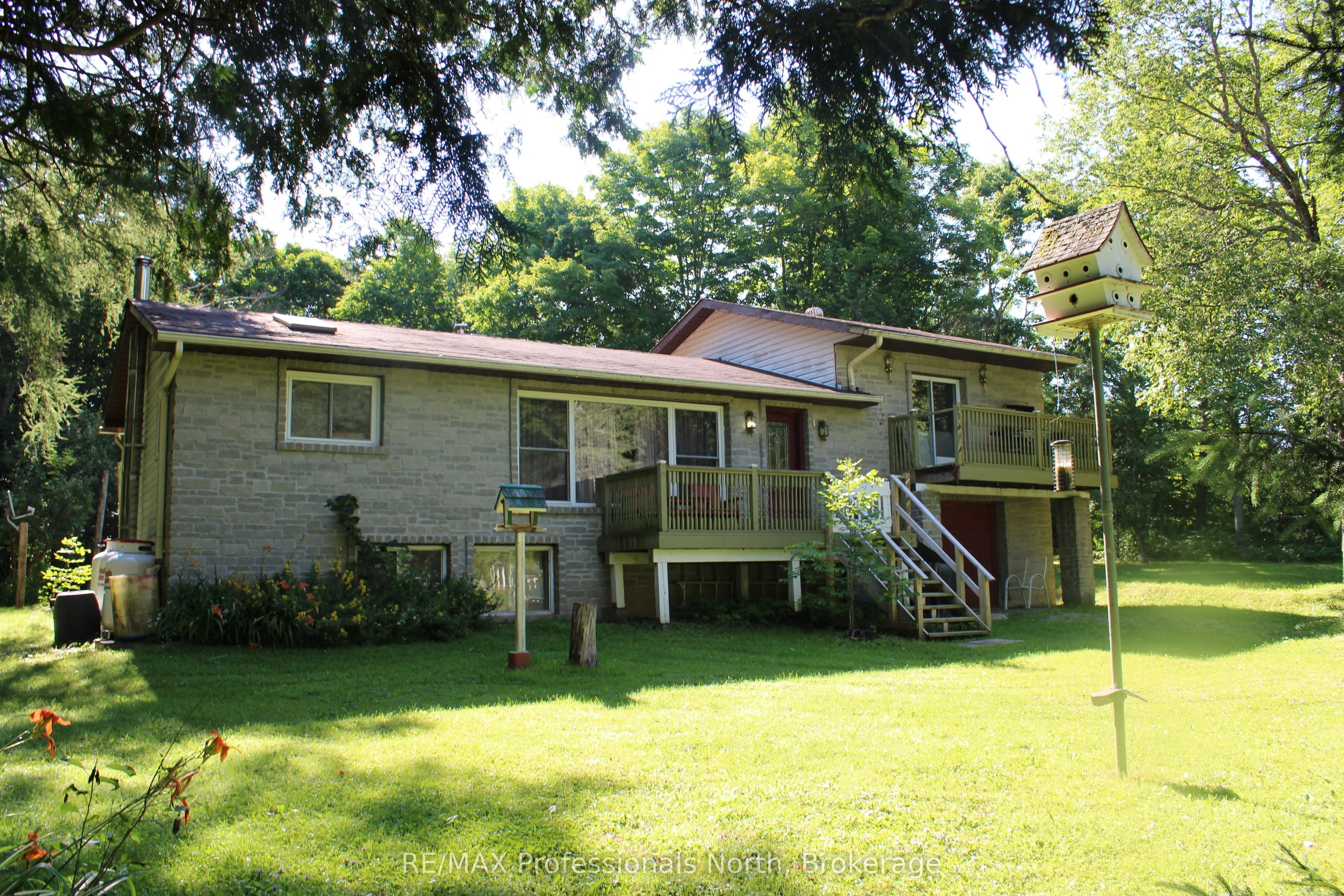 1200 Glamor Lake Road, Highlands East, On K0m 1r0