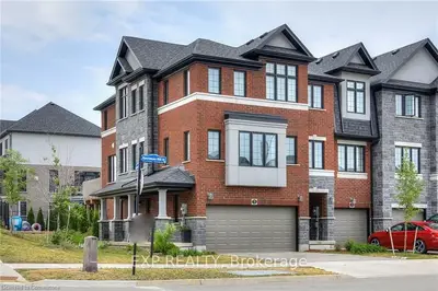 3 Sportsman Hill Street, Kitchener, On N2p 0j2