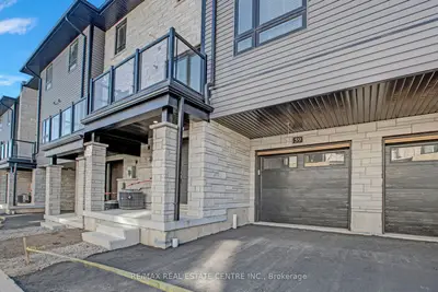 Att/Row/Townhouse in Cambridge
