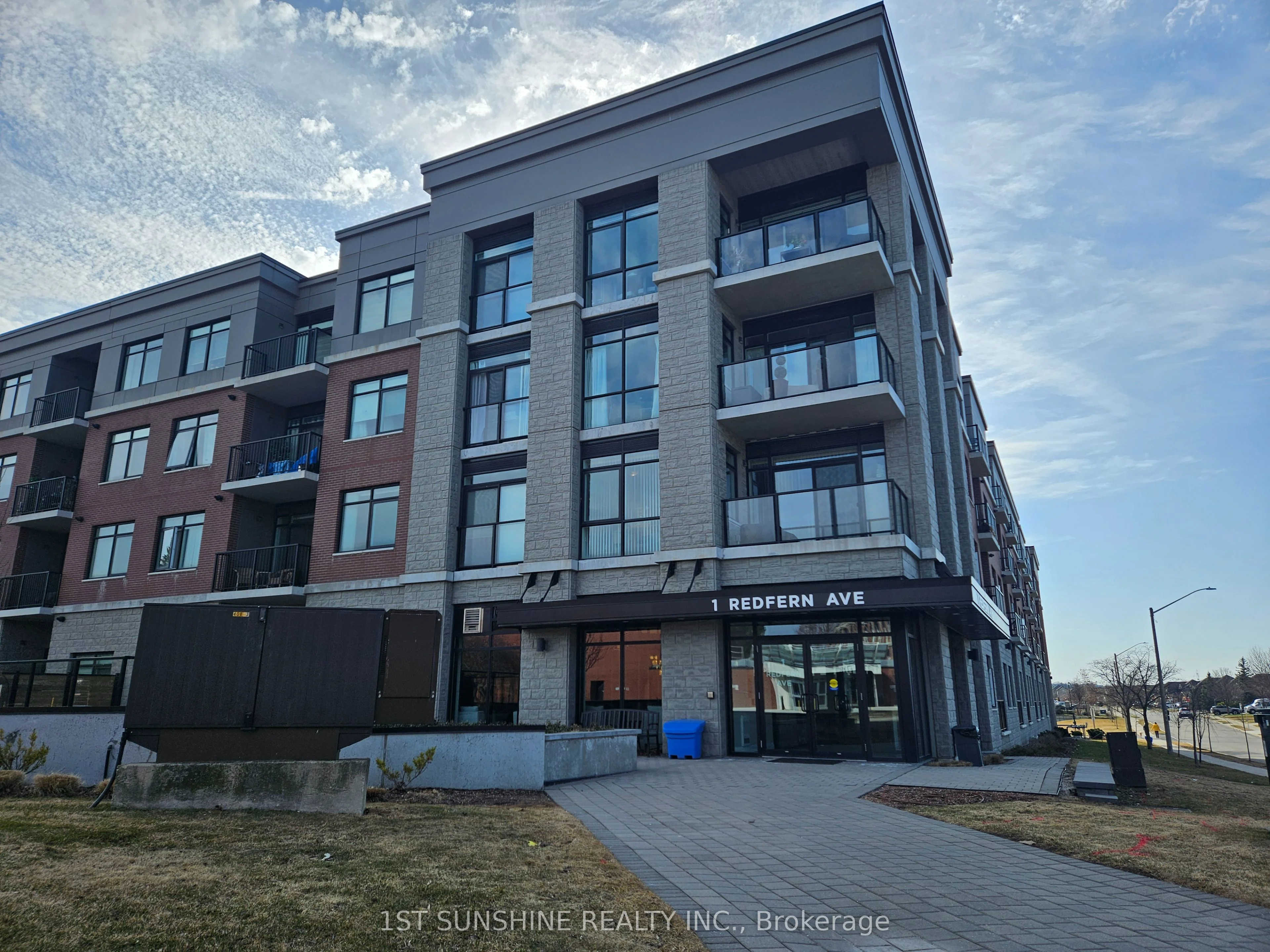 Condo Apartment in Hamilton