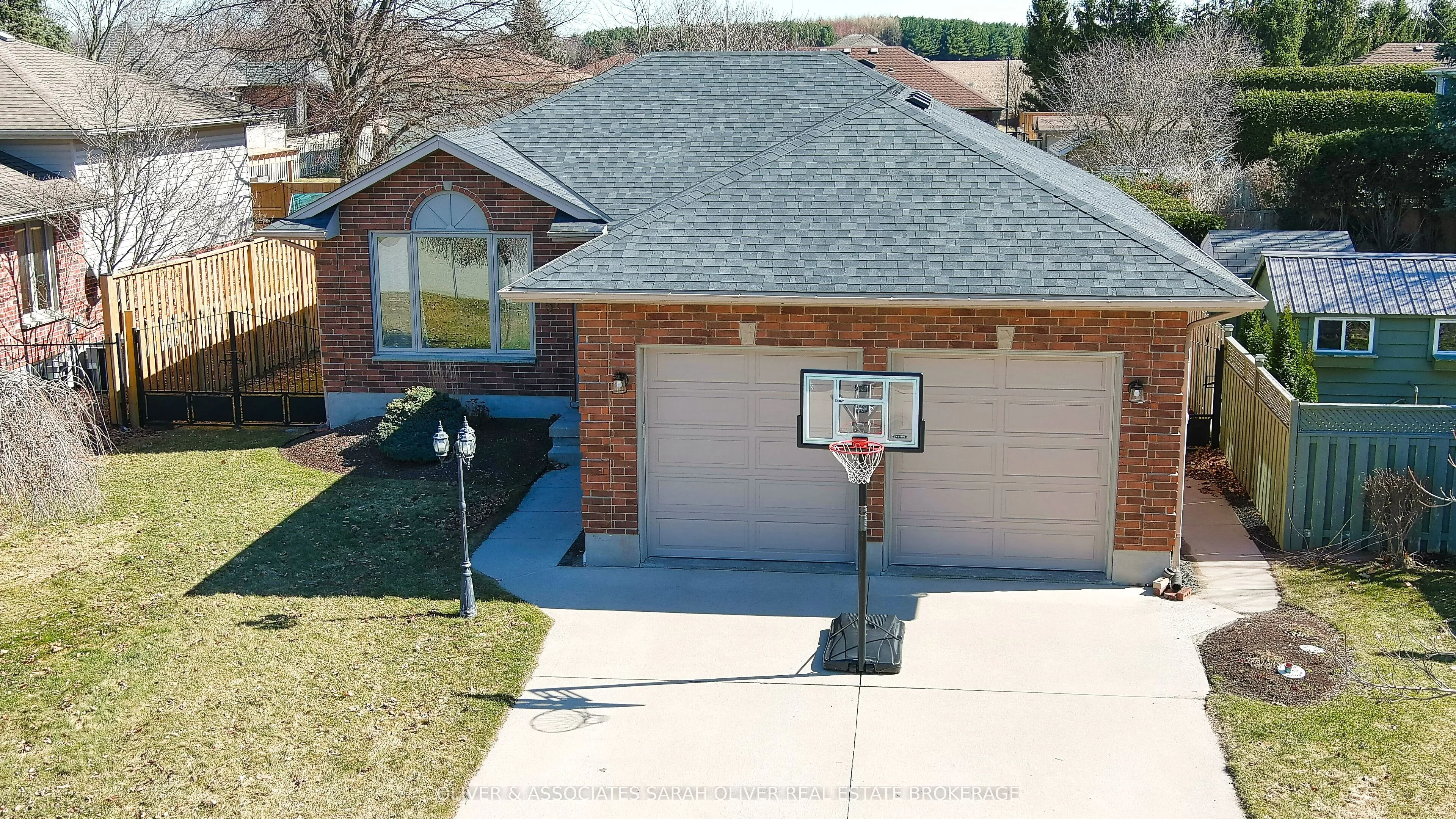 Detached in Strathroy-Caradoc