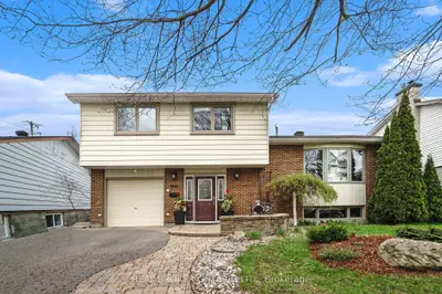 Detached in Alta Vista and Area