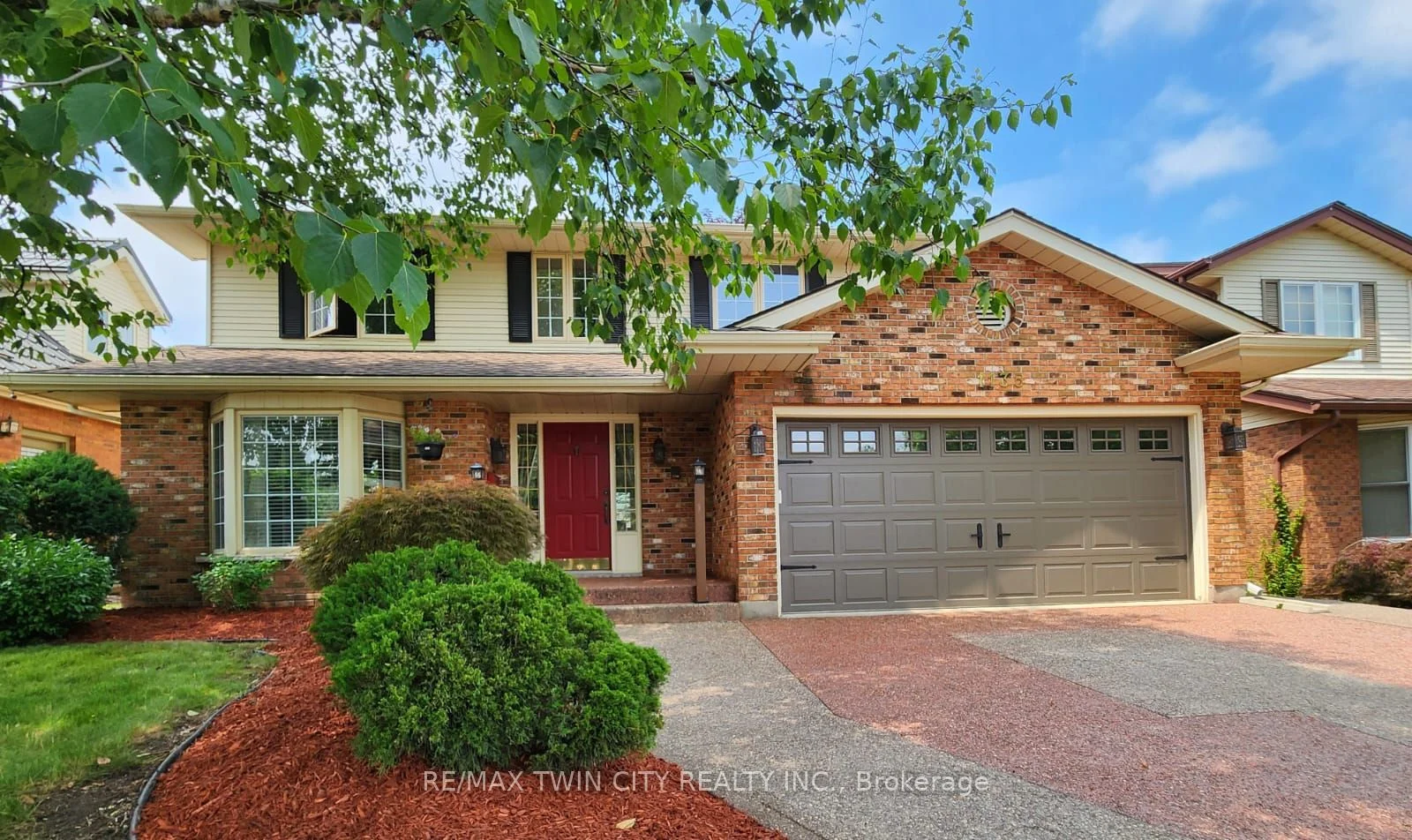 Detached in Woodstock