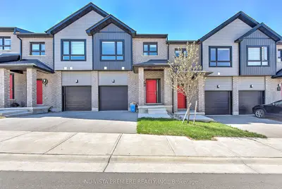 Condo Townhouse in London North