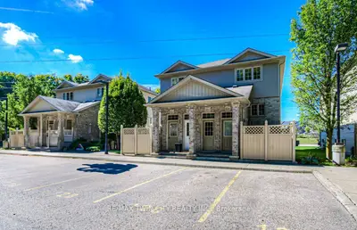 Condo Townhouse in Kitchener