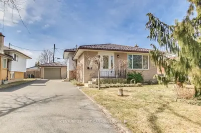18 Oregon Road, London South, On N5z 4b9
