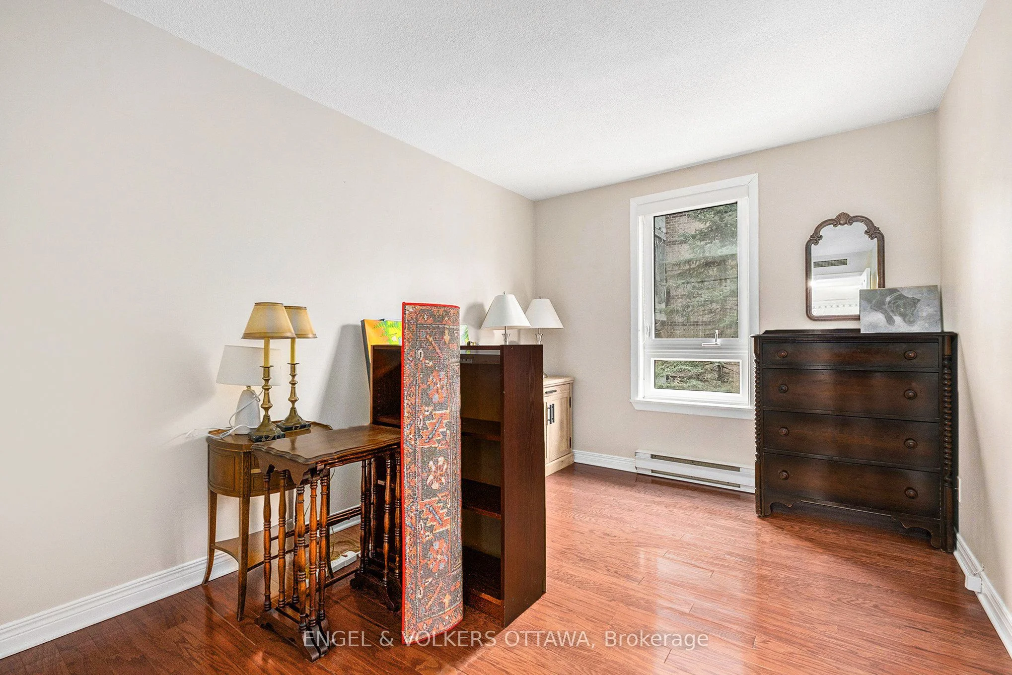 939 North River Road 201, Overbrook - Castleheights and Area, ON K1K 3V2