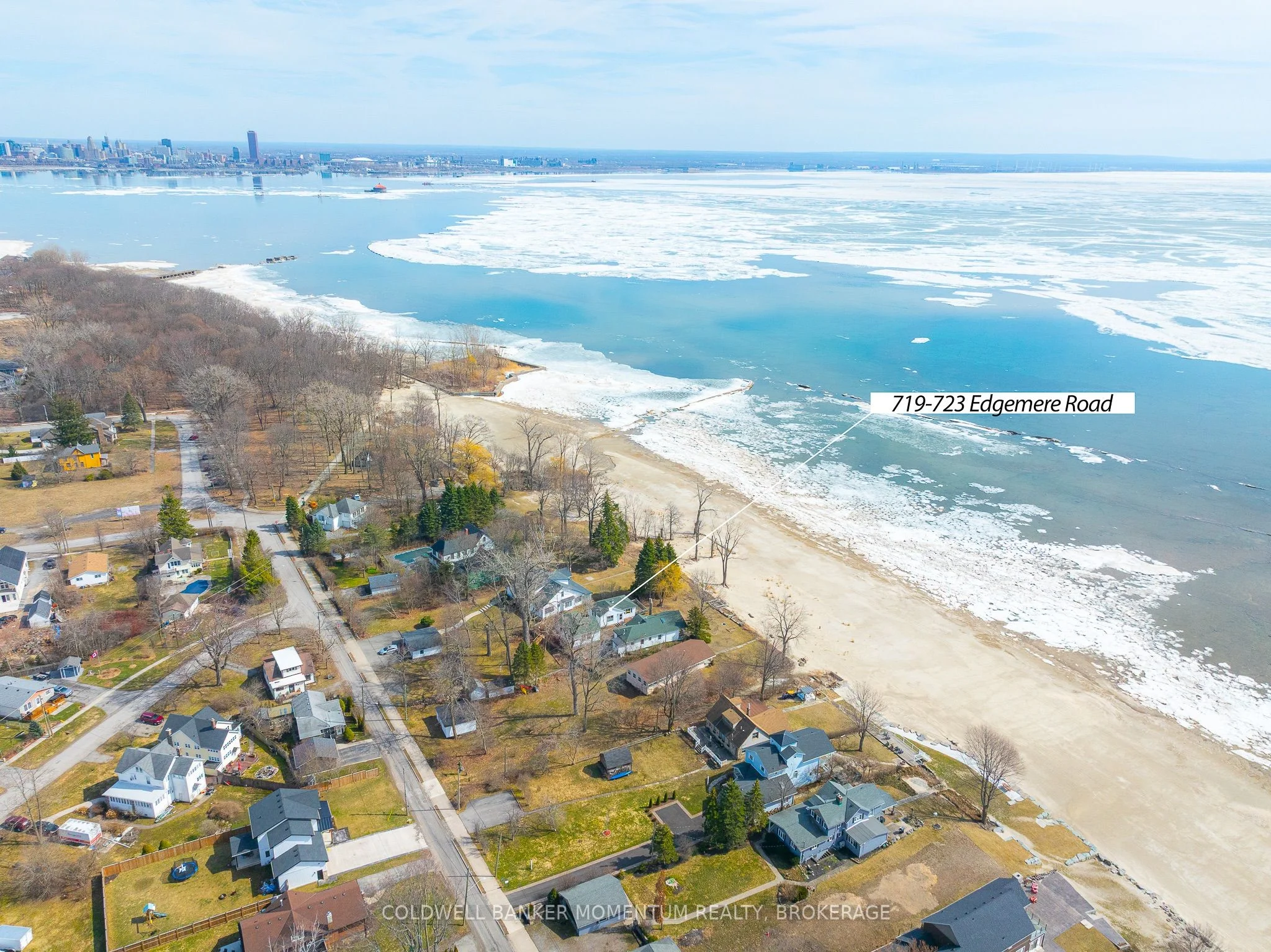 Detached in Fort Erie