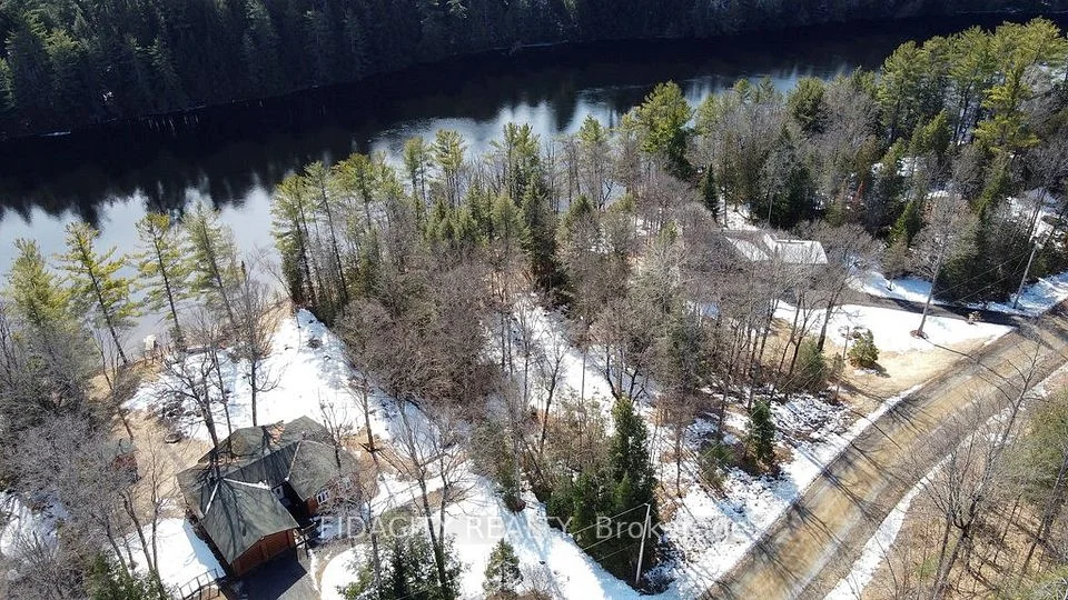 186 FLEMING Drive, Greater Madawaska, ON K0J 1H0