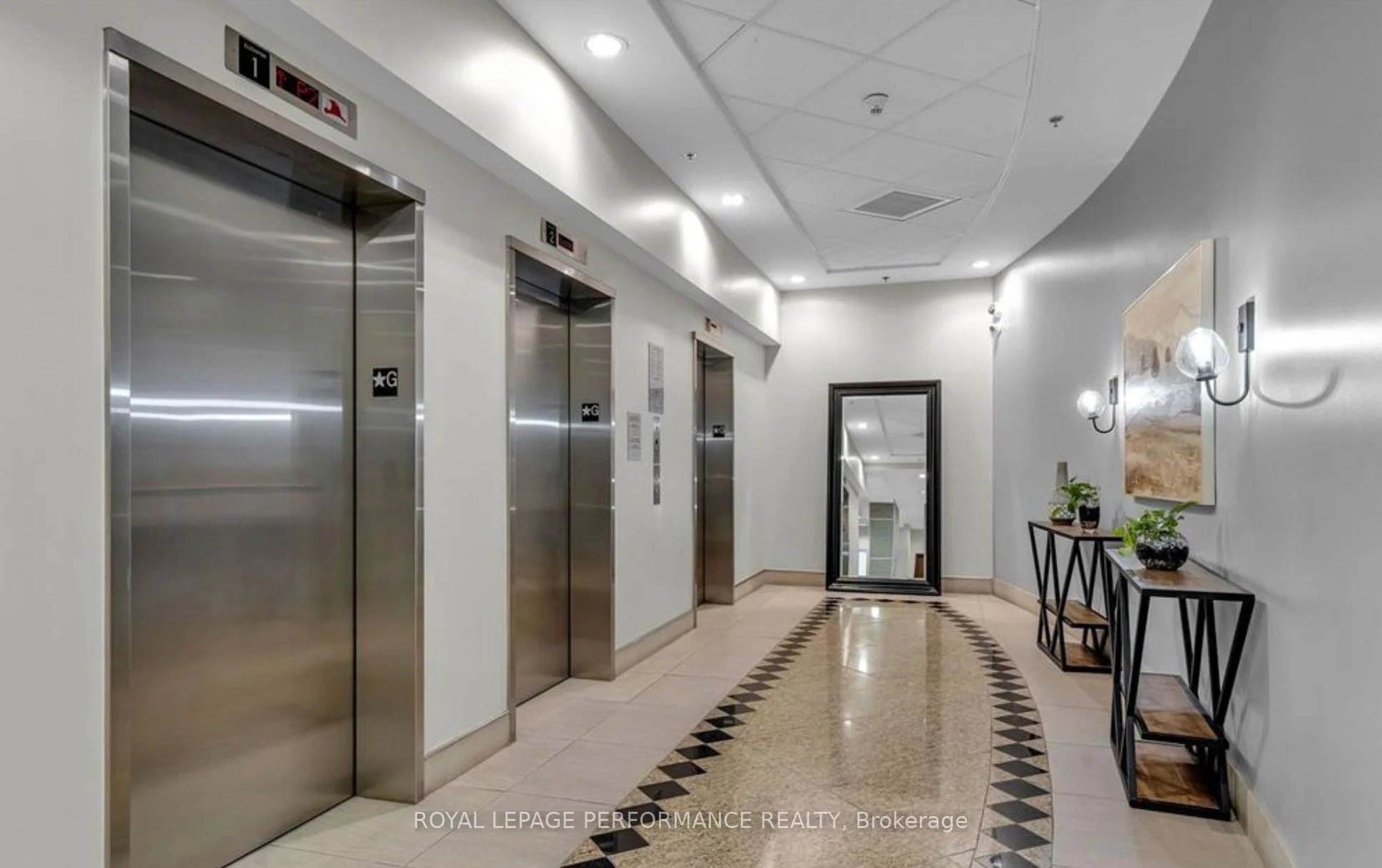 90 Landry Street 1710, Vanier and Kingsview Park, ON K1L 0A9