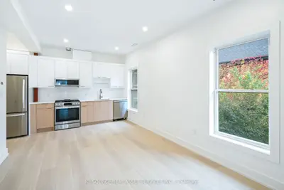 Triplex in Hamilton