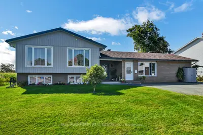 Detached in North Dundas