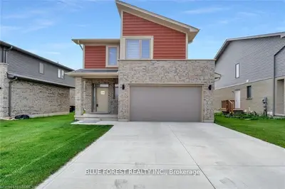 738 Chelton Road, London South, On N6m 0h8