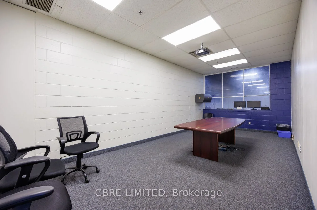 8 Burford Road, Hamilton, On L8e 5b1
