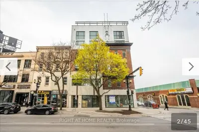 Condo Apartment in Hamilton