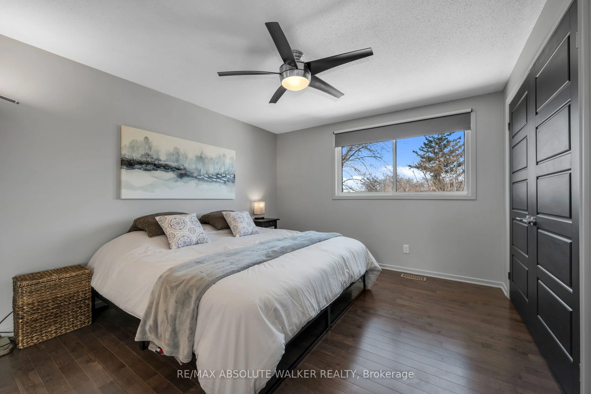 7901 Decarie Drive, Orleans - Convent Glen and Area, ON K1C 2J4