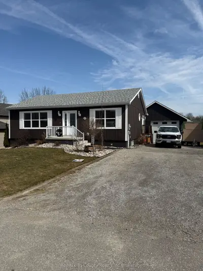 Detached in Bayham