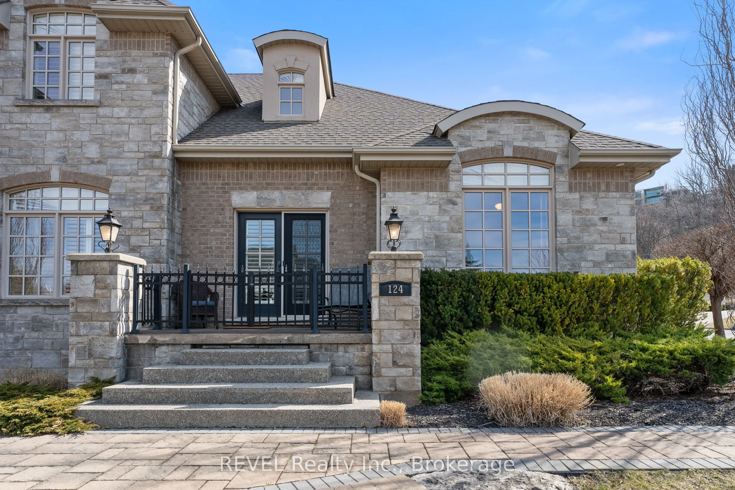 124 Paxton Lane, Niagara-on-the-lake, On L0s 1p0
