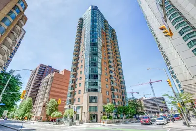 445 Laurier Avenue W 705, Ottawa Centre, On K1r 0a2