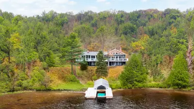 Detached in Lake of Bays