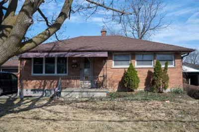 178 Clarke Road, London East, On N5w 5e4