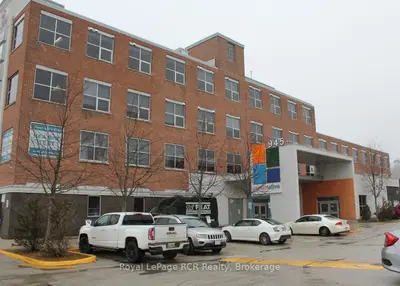 Condo Apartment in Owen Sound