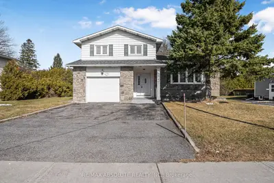 Detached in Mooneys Bay - Carleton Heights and Area