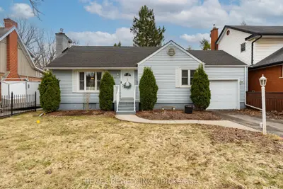 496 Devonshire Avenue, Woodstock, On N4s 5p8