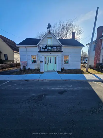 Duplex in Renfrew