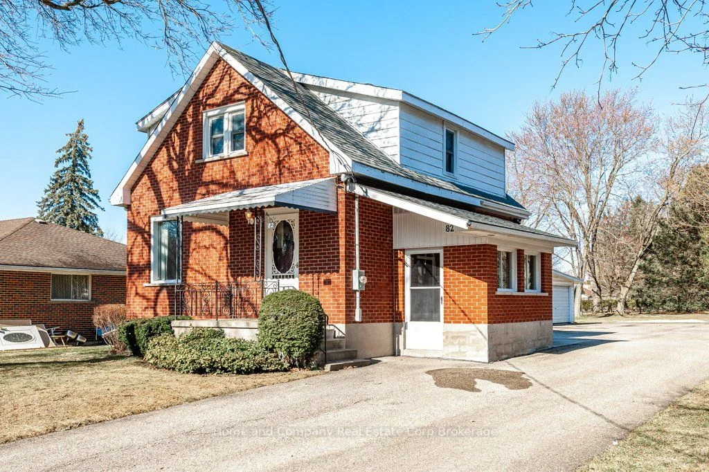 Detached in Stratford