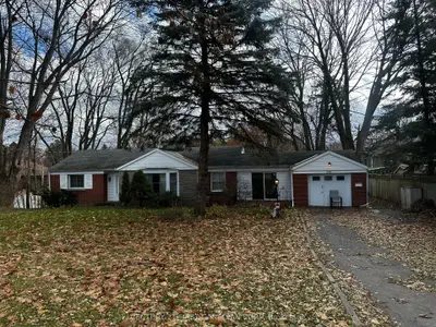 Detached in London North