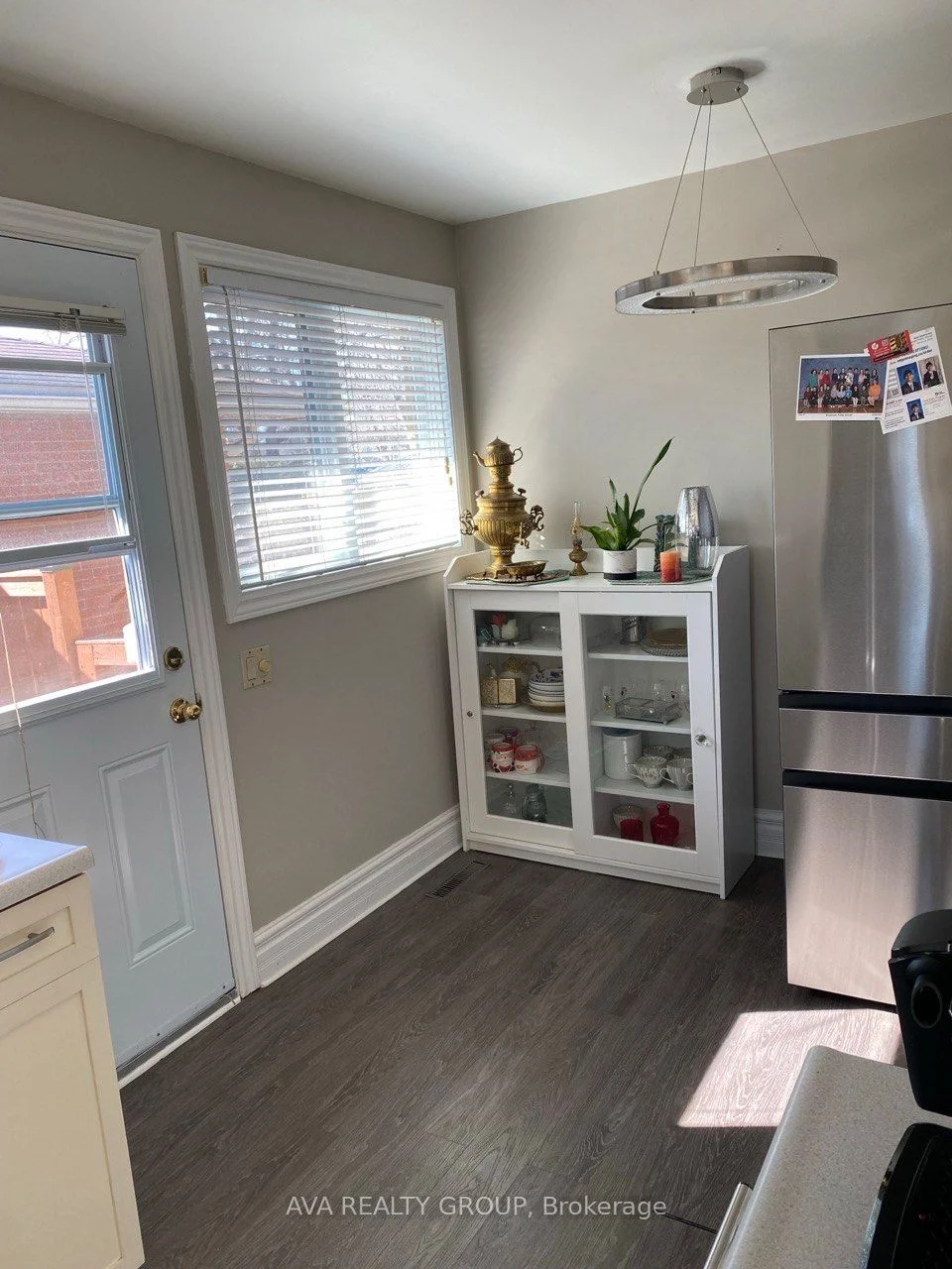 920 Iroquois Road, Mckellar Heights - Glabar Park And Area, On K2a 3n5