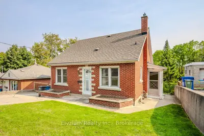 Detached in Guelph