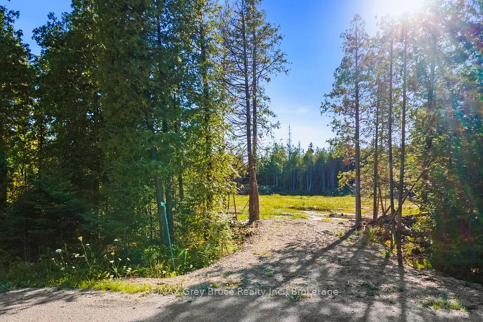 30 Huron Park Road, Northern Bruce Peninsula, On N0h 1w0