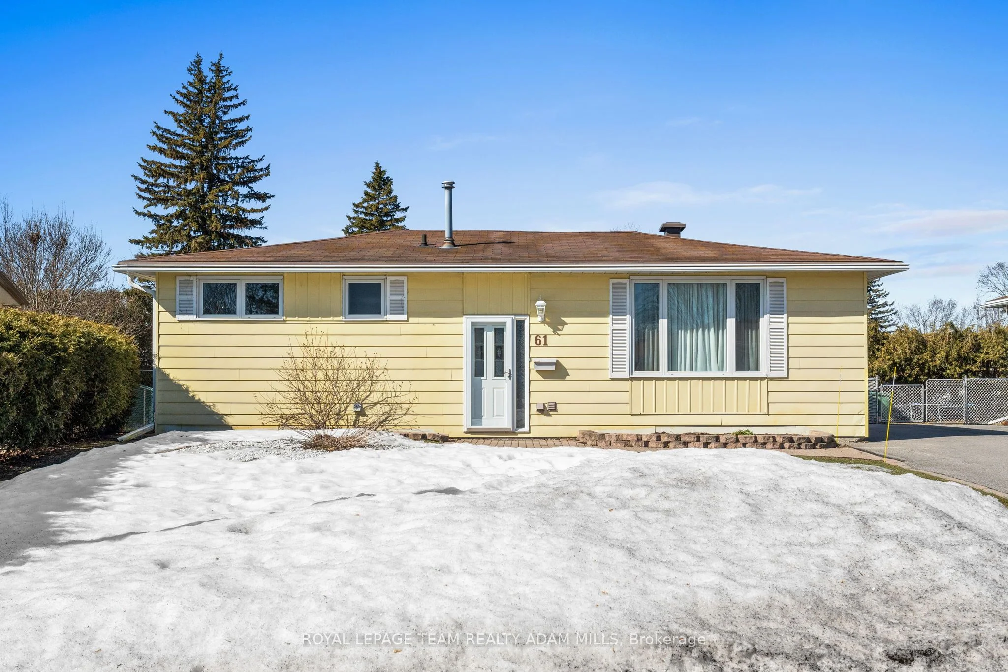Detached in Kanata