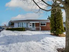 14 Montour Place, Brantford, ON N3R 5E5