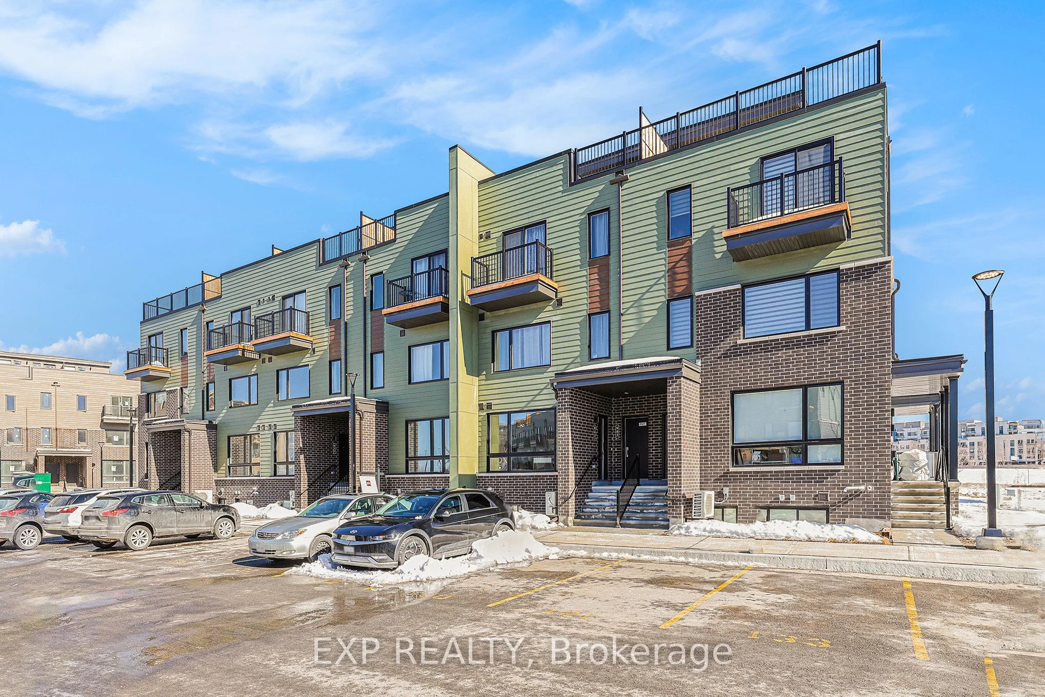 722 Mishi, Manor Park - Cardinal Glen And Area, On K1k 0p2
