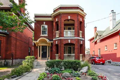 231 Daly Avenue B, Lower Town - Sandy Hill, On K1n 6g1