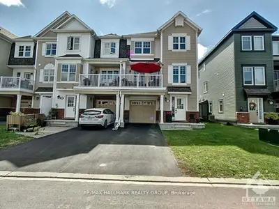 Att/Row/Townhouse in Orleans - Cumberland and Area
